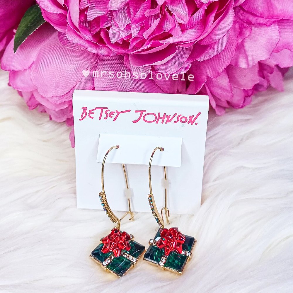 BETSEY JOHNSON Christmas red and green gift box and bow earring